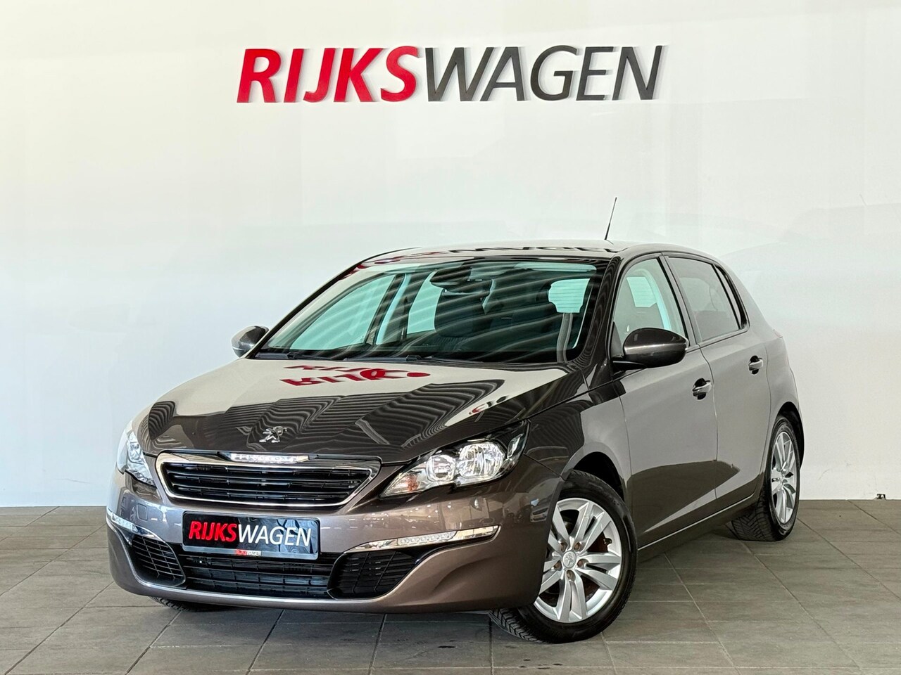 Peugeot 308 - 1.2 VTi Active LED/Stoelverwarming/Trekhaak - AutoWereld.nl