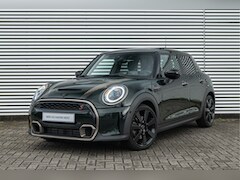 MINI Cooper S - Hatchback Automaat / Panoramadak / Sportstoelen / Achteruitrijcamera / Comfort Access / Ad