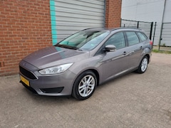 Ford Focus Wagon - 1.0 Trend Edition Clima Bj:2015 NAP
