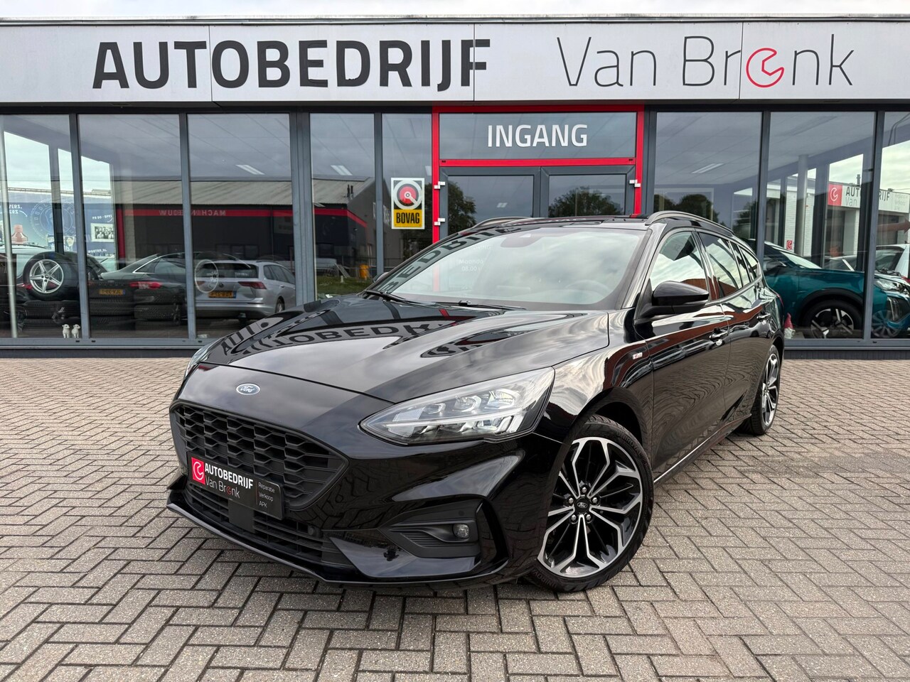 Ford Focus Wagon - 1.0 EcoBoost ST Line Business | Leder | LED - AutoWereld.nl