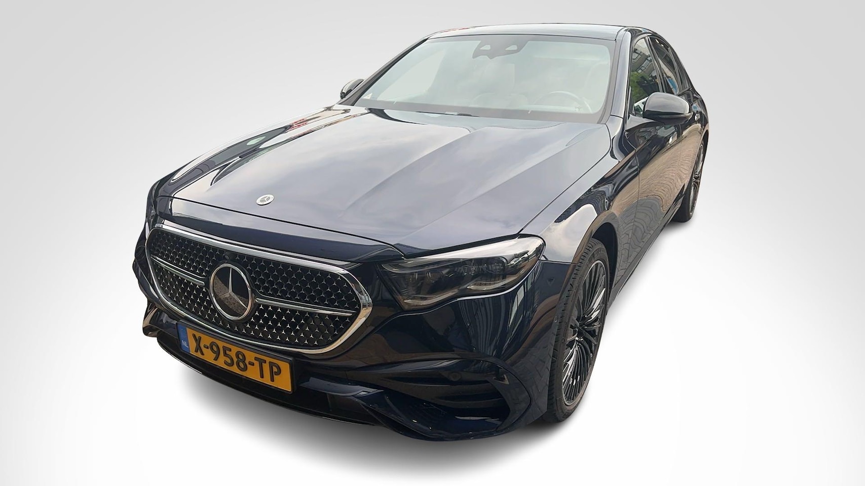 Mercedes-Benz E-klasse - E 300e Limousine Automaat AMG Line | Premium Pakket | Nightpakket | MBUX Superscreen | Pan - AutoWereld.nl