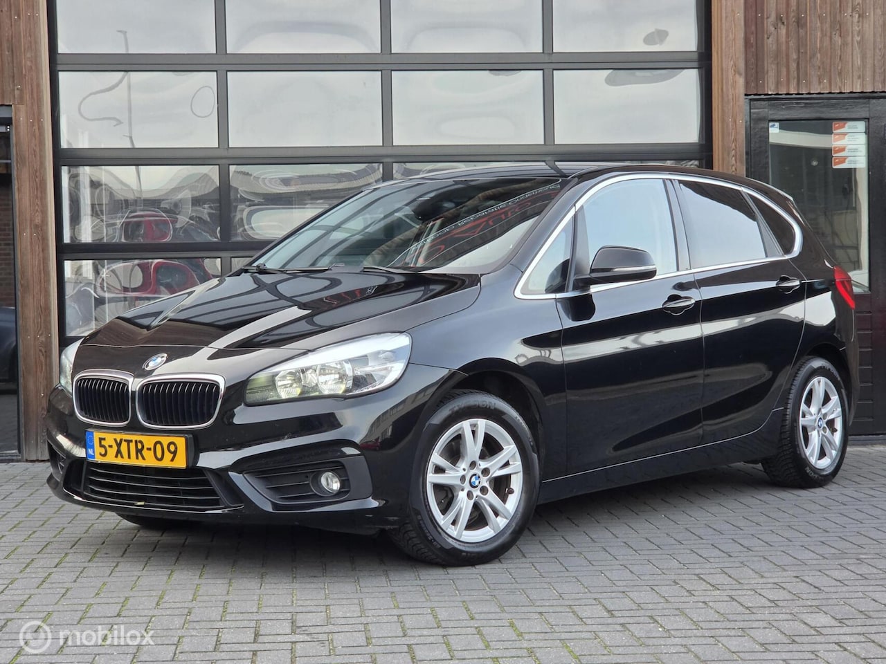 BMW 2-serie Active Tourer - 218D 2.0 EURO6 NAVI STOELVERW TREKHAAK - AutoWereld.nl