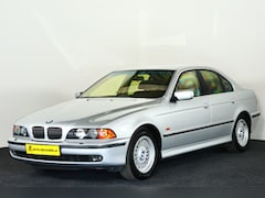 BMW 5-serie - 540i Protection Executive / Xenon / Leder / Memory / Navi
