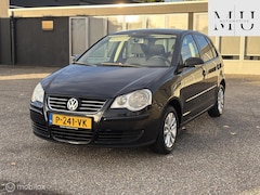 Volkswagen Polo - 1.2-12V Comfortline CARPLAY