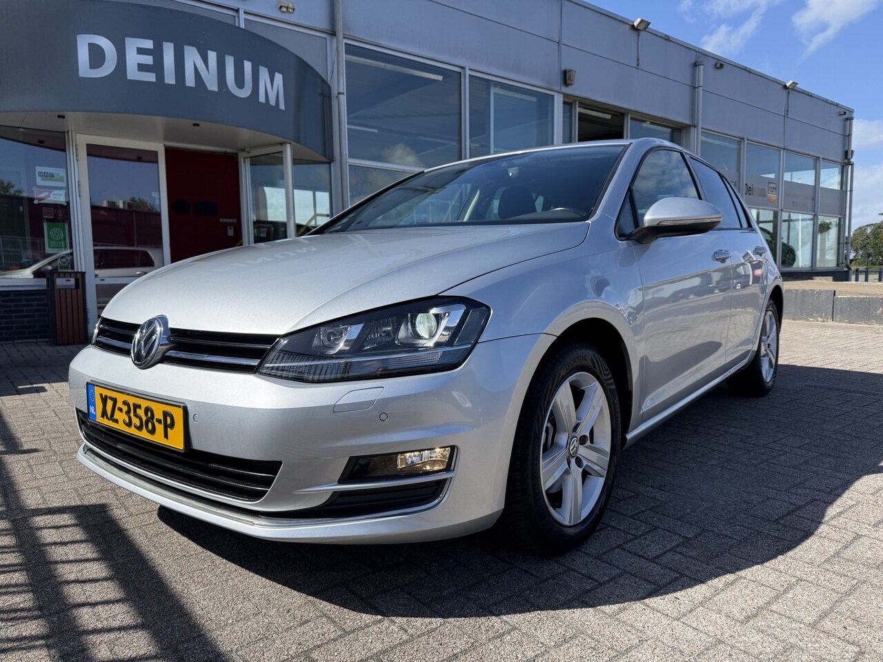 Volkswagen Golf - 1.4 TSI Business Edition R Automaat..!! Comf.intr, Navigatie, Camera, Climate contr, etc.. - AutoWereld.nl