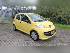 Peugeot 107 - 1.0-12V XR