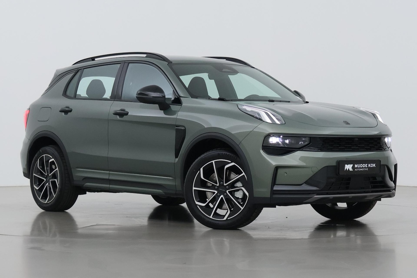 Lynk & Co 01 - 1.5 Core | ACC | Camera | Carplay | 19 inch | LED | Draadloos opladen - AutoWereld.nl