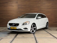 Volvo V60 - 1.6 T4 R-Design | Navi | Trekhaak | 180PK | Winter Pack | High Performance Audio | Leder/A