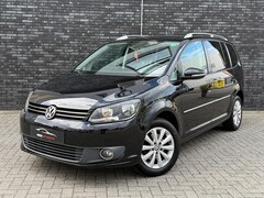 Volkswagen Touran - 1.2 TSI Highline NAP|Cruise|Navi|PDC|Trekhaak|Climate|Elekt Spiegel Pakket