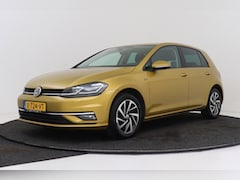 Volkswagen Golf - 1.5 TSI Highline Business | CarPlay | Standkachel | Stoelverwarming | LED | Parkeersensore