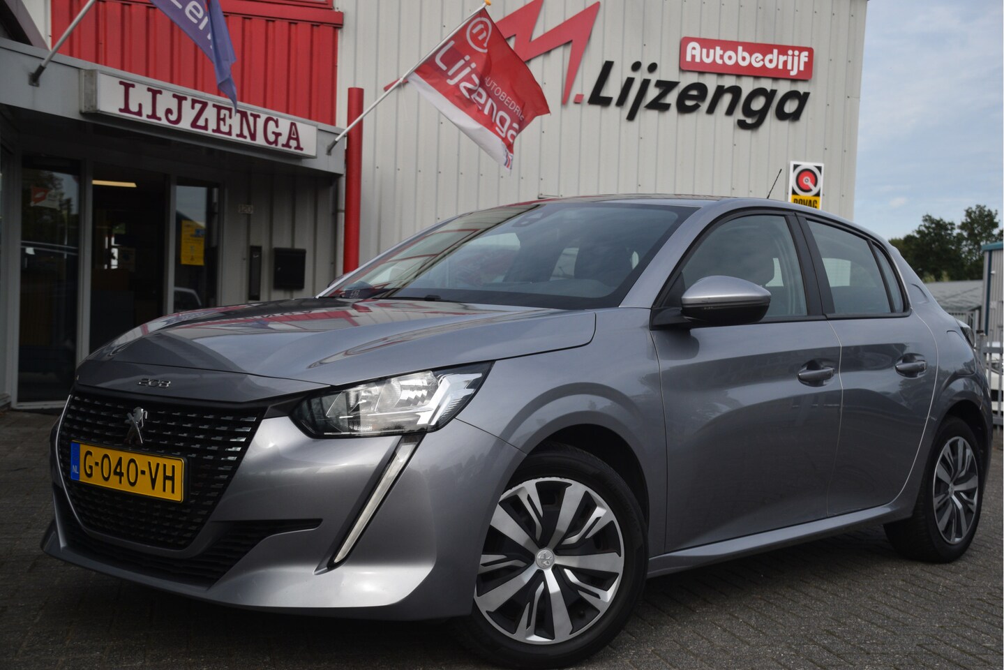 Peugeot 208 - 1.2 PureTech Blue Lease Active Carplay | PDC | Airco | Bluetooth | Cruise - AutoWereld.nl