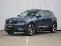 Volvo XC40 - B4 Automaat Plus Dark | Demo deal | Panoramadak | Elektrisch Verstelbare Voorstoelen | Get
