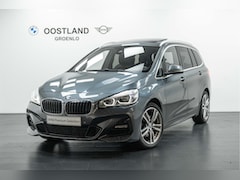BMW 2-serie Gran Tourer - 218i 7p. High Executive M Sport Automaat / Panoramadak / Sportstoelen / Achteruitrijcamera
