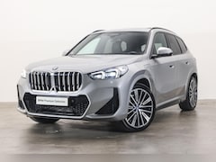BMW X1 - xDrive30e M Sport Automaat / Trekhaak / Panoramadak / Sportstoelen / Comfort Access / Adap