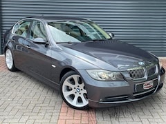 BMW 3-serie - 330i High Executive Trekhaak | Navi | Youngtimer | Aut | Pdc