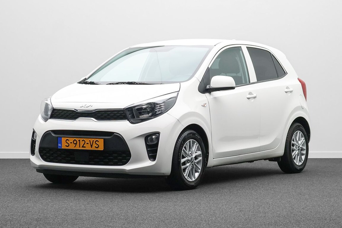 Kia Picanto - 1.0 DPi DynamicLine Navigatie | Airco | Achteruitrijcamera - AutoWereld.nl