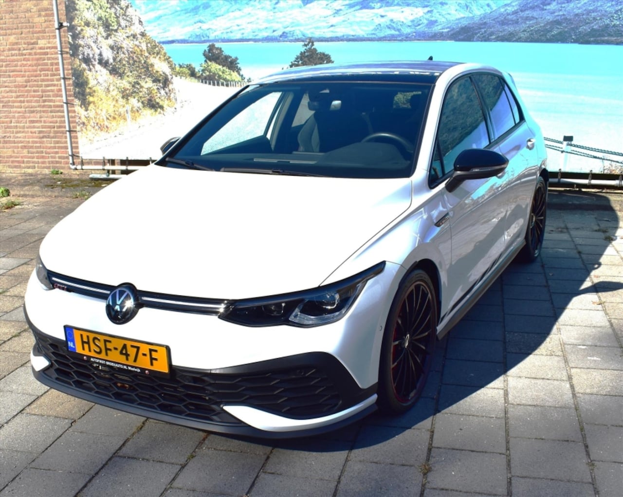 Volkswagen Golf - 2.0 TSI 300 pk 7-DSG GTI Akraprovic - AutoWereld.nl