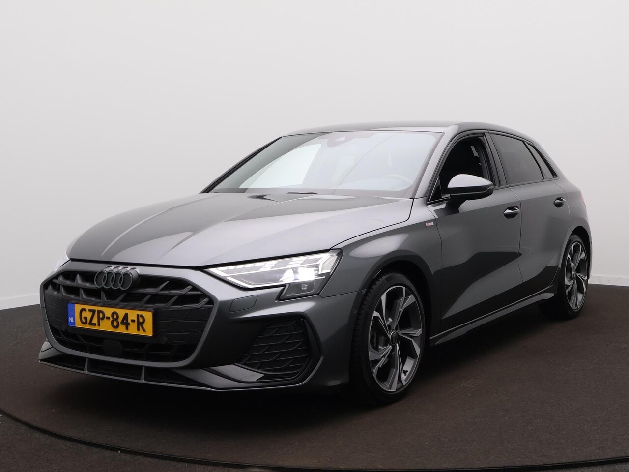 Audi A3 Sportback - 35 TFSI S edition S-Line | Stoelverwarming | Virtual | 18 Inch - AutoWereld.nl