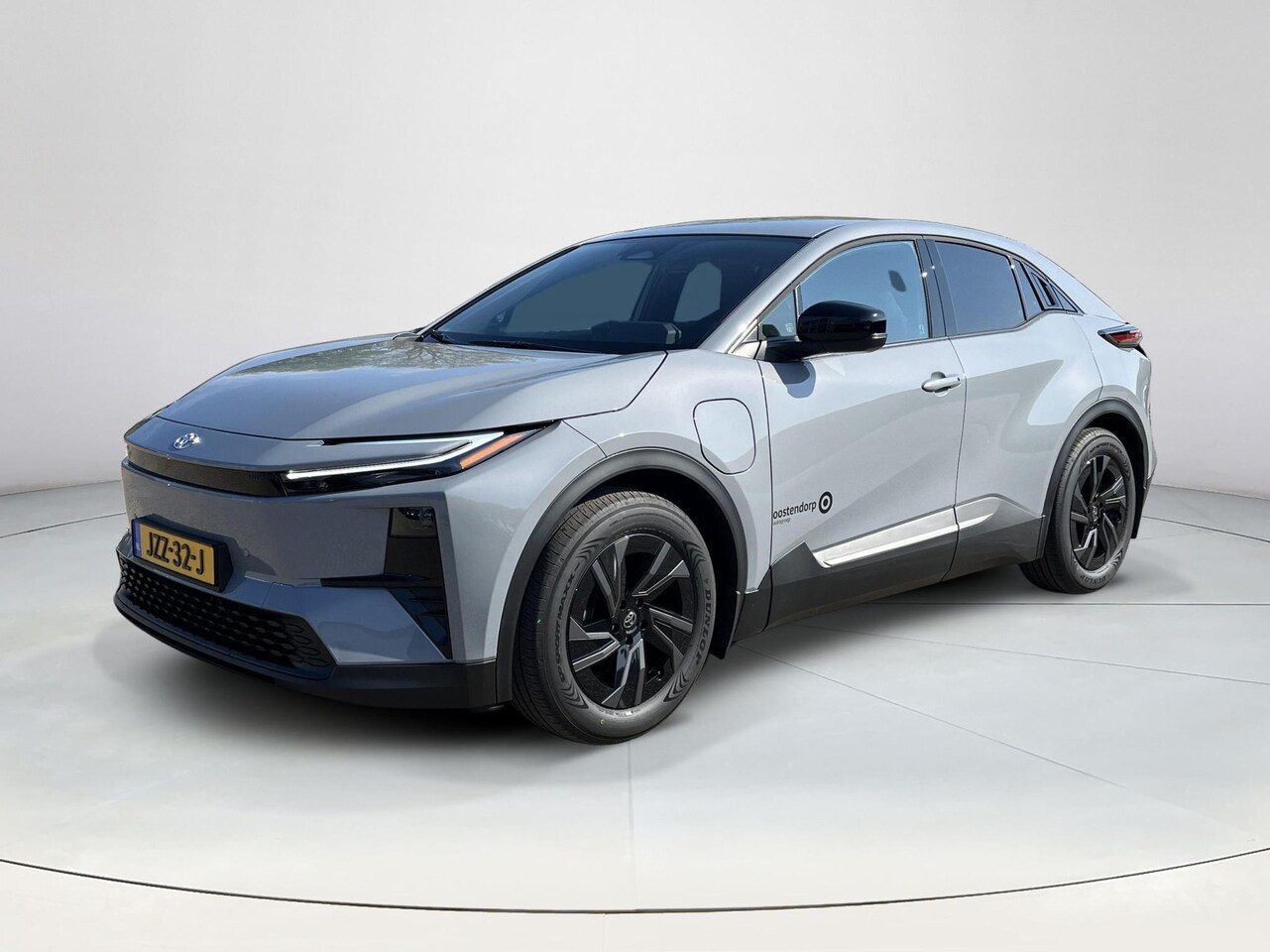 Toyota C-HR - First Edition 77 kWh | Manhattan grey | Demonstratie auto | - AutoWereld.nl