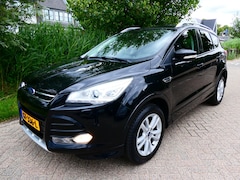 Ford Kuga - 1.5 Titanium Styling Pack 150pk Clima Navi Trekhaak 2.000kg