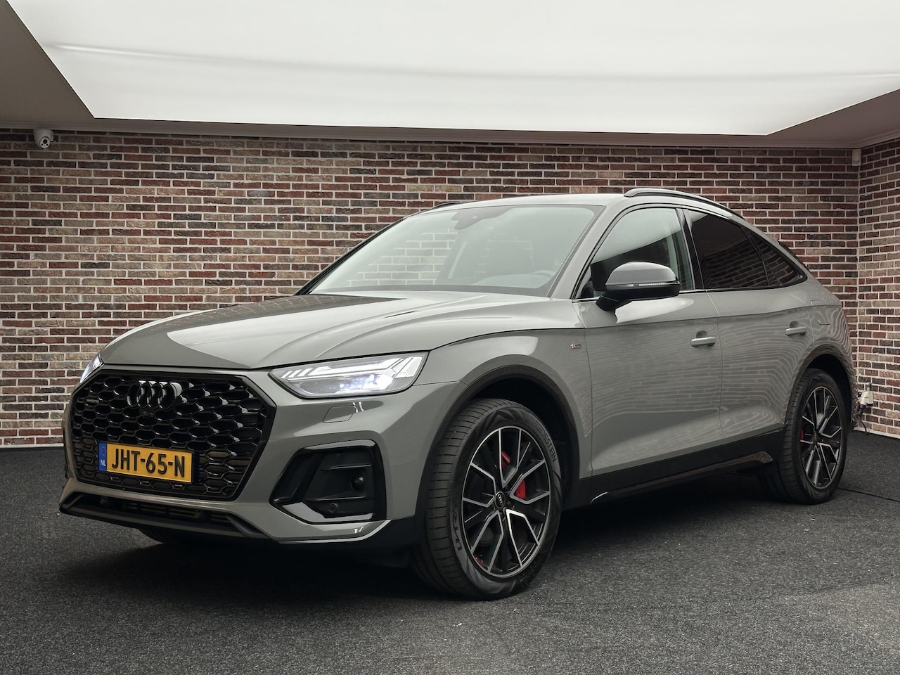 Audi Q5 Sportback - 55 TFSI e S-Line Competition | Trekhaak| Leer| - AutoWereld.nl