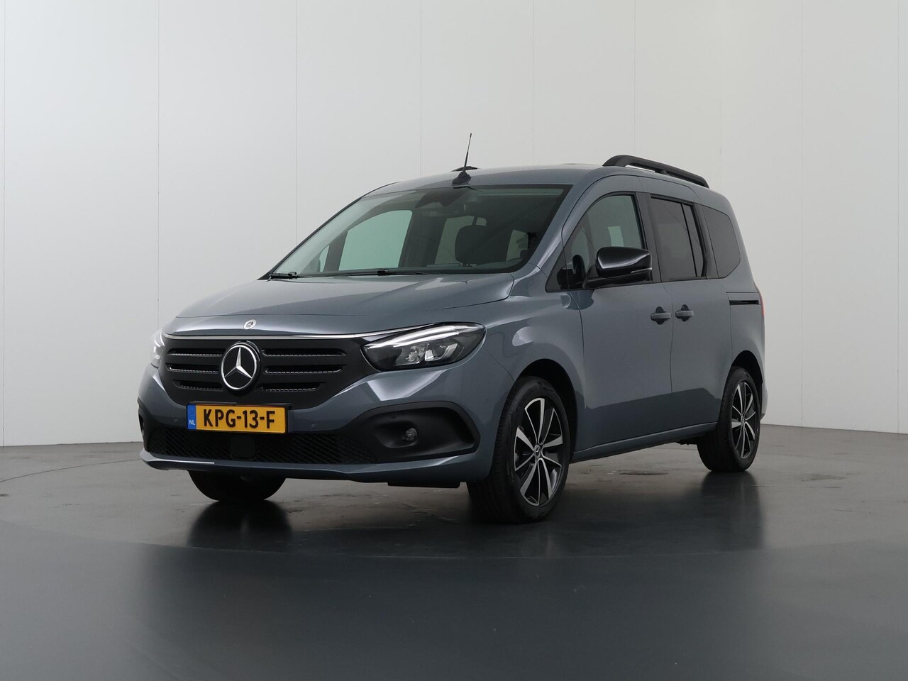 Mercedes-Benz EQT Tourer - 200 L1 Premium Plus 45kWh - AutoWereld.nl