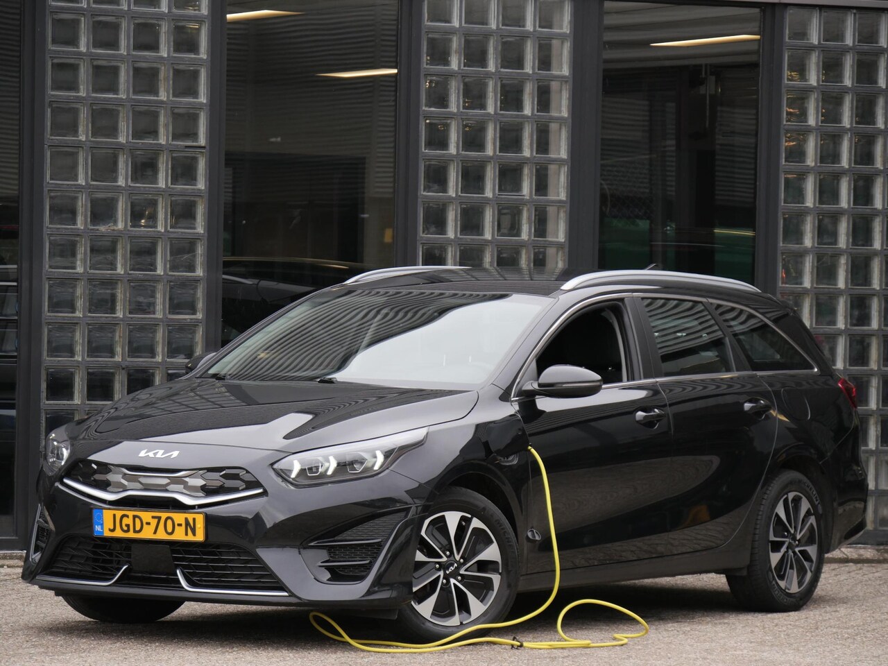 Kia Cee'd Sportswagon - Ceed PHEV DYNAMICLINE/ WINTER PAKKET/ CAMERA/ CARPLAY - AutoWereld.nl