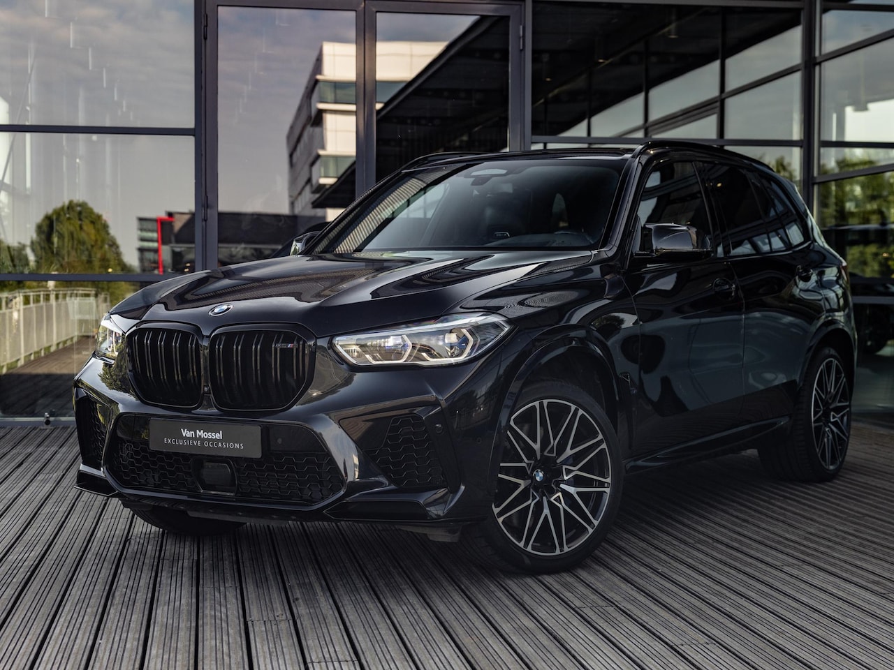 BMW X5 - M Competition | M DRIVERS PACK | BOWERS & WILKINS | SOFTCLOSE | SKYLOUNGE PANORAMA/SCHUIF- - AutoWereld.nl
