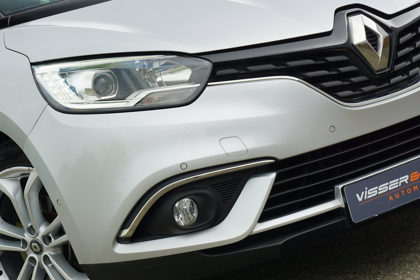 Renault Grand Scénic - 1.2 TCe Intens 7p. | Gris Platine | R-Link NAV/Cruise/Clima/Camera - Fijne reisgenoot! - AutoWereld.nl