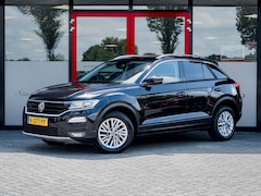 Volkswagen T-Roc - 1.0 TSI Style | Camera | Origineel NL | 2e Eigenaar | Navigatie | Adaptieve Cruise Control