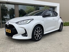 Toyota Yaris - 1.5 Hybride Selection | Bi-Tone | Apple Car-play | Stoelverw