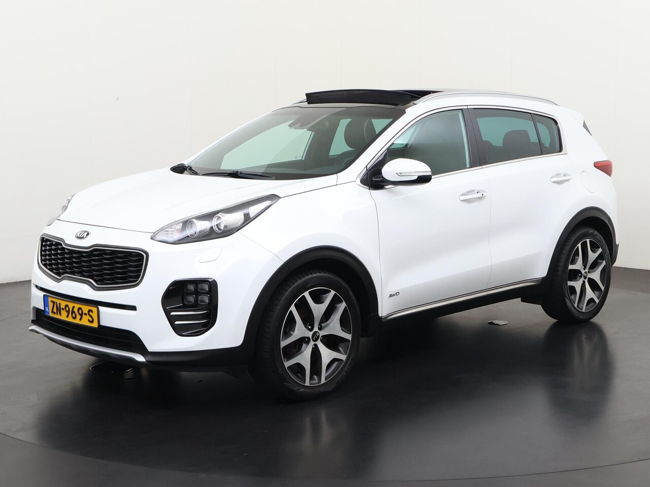Kia Sportage - 1.6 T-GDI 4WD GT-Line PlusLine | Panoramadak | Stoelverwarming | JBL | Zondag Open! - AutoWereld.nl