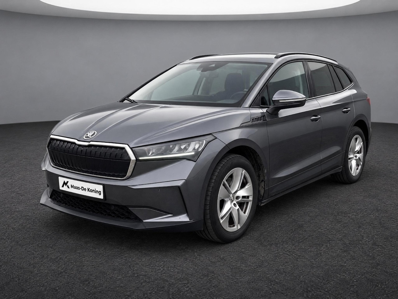 Skoda Enyaq iV - 60 Selection 132kW/180 PK · Navigatie · Leder/stof · Apple/Android Car Play · Camera - AutoWereld.nl