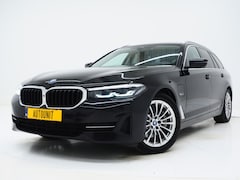 BMW 5-serie Touring - 520e | Leder | HUD | Keyless | 360 | Sfeerlicht | Dodehoek | Stoelverwarming | Carplay