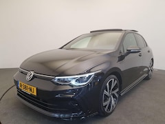 Volkswagen Golf - 1.5 eTSI 150pk DSG/AUT R-Line Panoramadak, Camera, Winterpakket