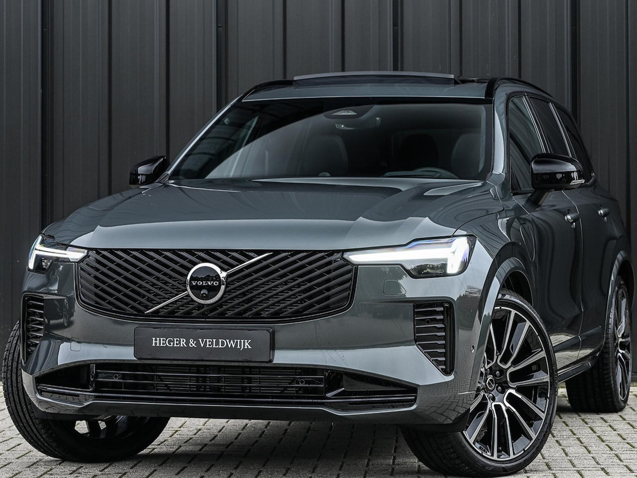 Volvo XC90 - 2.0 T8 Plug-in hybrid AWD Ultra Dark Exec. Ed. | 14 KM | Trekhaak | Panoramadak | Bowers & - AutoWereld.nl