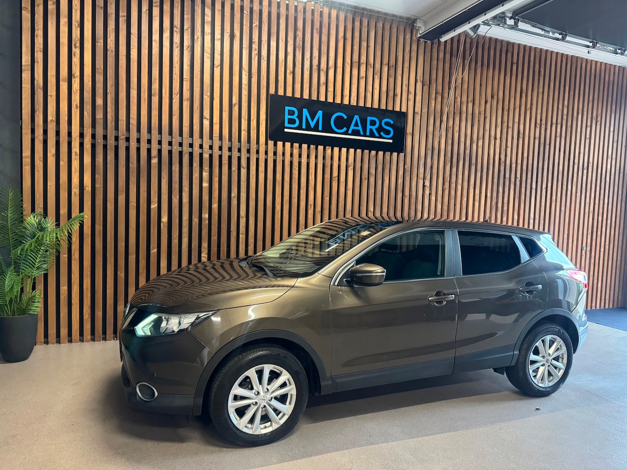 Nissan Qashqai - 1.2 Premier Edition Panodak,1 eig,Camera - AutoWereld.nl