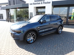 Lynk & Co 01 - 1.5 PHEV, Panoramadak, 360 Camera, Stuurverw, Zwarte hemel