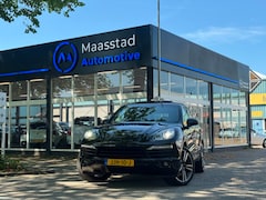Porsche Cayenne - 4.8 S 400 PK 4x4 Lage kms Cam Leer Open dak Blikvanger