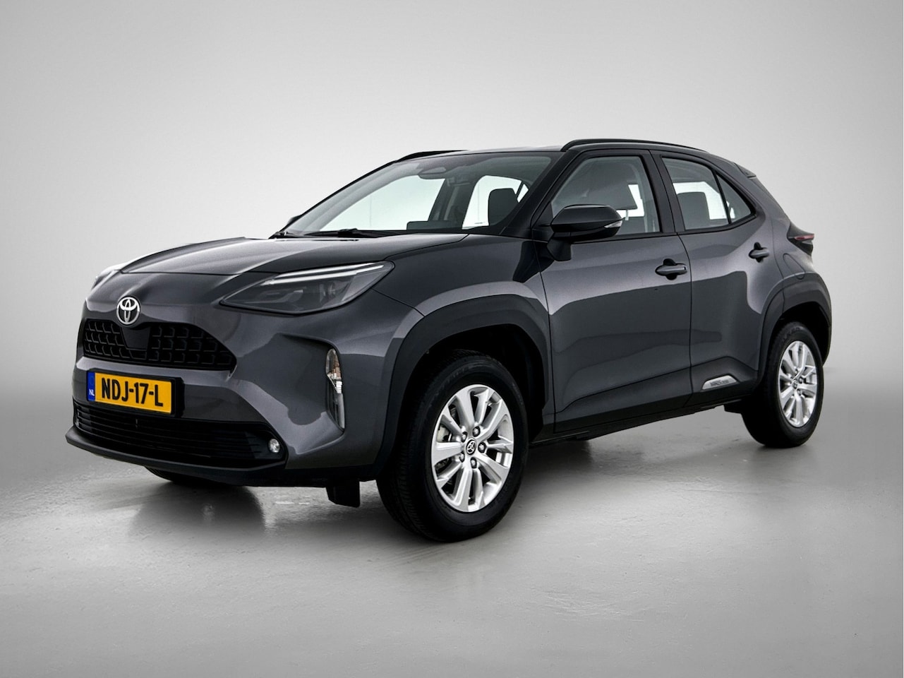 Toyota Yaris Cross - 1.5 Hybrid Active | Voorstoelen verwarmd | - AutoWereld.nl