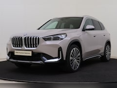 BMW X1 - xDrive25e xLine Automaat / Panoramadak / Comfort Access / Achteruitrijcamera / Adaptieve L