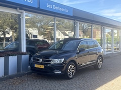Volkswagen Tiguan - 2.0 TSI 180PK Business Premium 4Motion - ACC | Pano | Camera | Stoel/stuurverw. | CarPlay