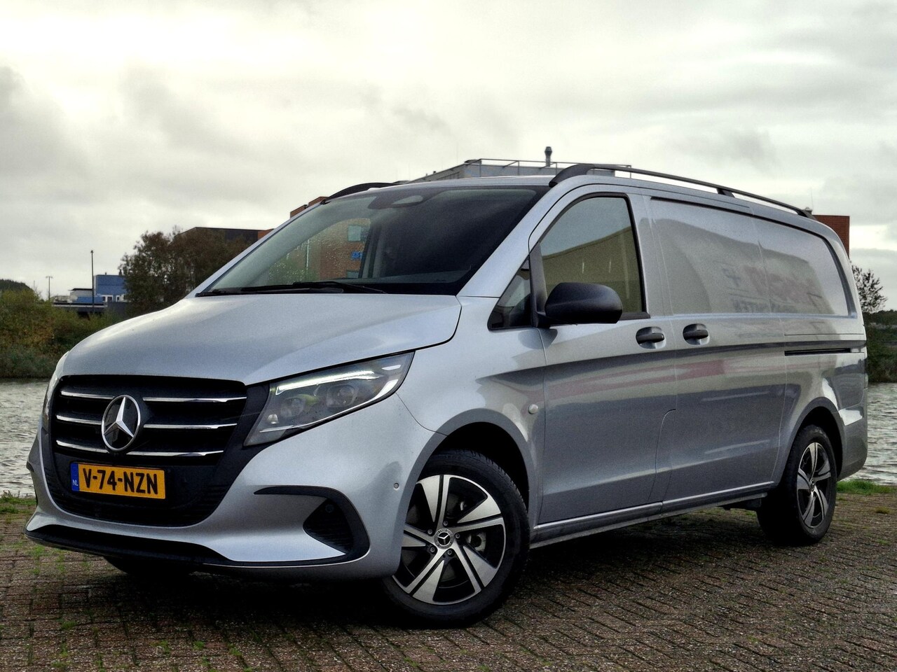 Mercedes-Benz Vito - 116 CDI L2 Pro | 2x SCHUIFDEUR | LED | LEDER | LUXE UITVOERING | CARPLAY | CAMERA | TREKHA - AutoWereld.nl