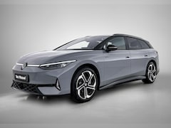 Volkswagen ID.7 Tourer - GTX Limited Edition 86 kWh 340 PK 4Motion | Apple Carplay | 360 Camera | Head-up display |