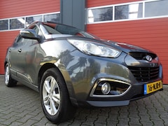 Hyundai ix35 - 2.0i i-Catcher 164PK Automaat Clima Cruise LMV Navi Trekhaak Leer NL-Auto Open-Dakje