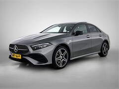 Mercedes-Benz A-klasse - 250 e AMG Nightpakket | Panoramadak | Trekhaak | Alarm | Sfeerverlichting | Keyless Go | S