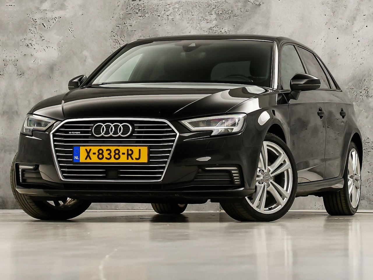 Audi A3 Sportback - 40 e-tron S-Line Sport 204Pk Automaat (VIRTUAL COCKPIT, SOH 90,9%, PLAT S-LINE SPORTSTUUR, - AutoWereld.nl