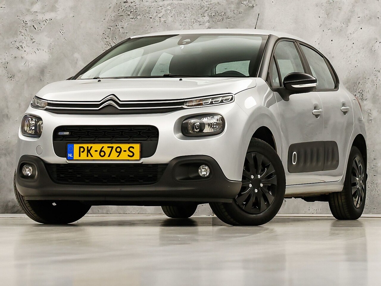 Citroën C3 - 1.2 PureTech Sport (APPLE CARPLAY, GROOT NAVI, PARKEERSENSOREN, SPORTSTOELEN, CRUISE, NIEU - AutoWereld.nl