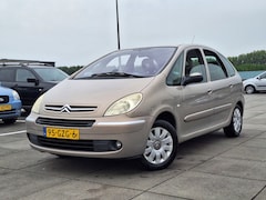 Citroën Xsara Picasso - € 850, -1.8i-16V APK AIRCO TREKHAAK