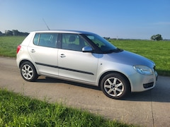 Skoda Fabia - 1.2-12V Ambiente 5drs nieuwe APK 17-05-2027